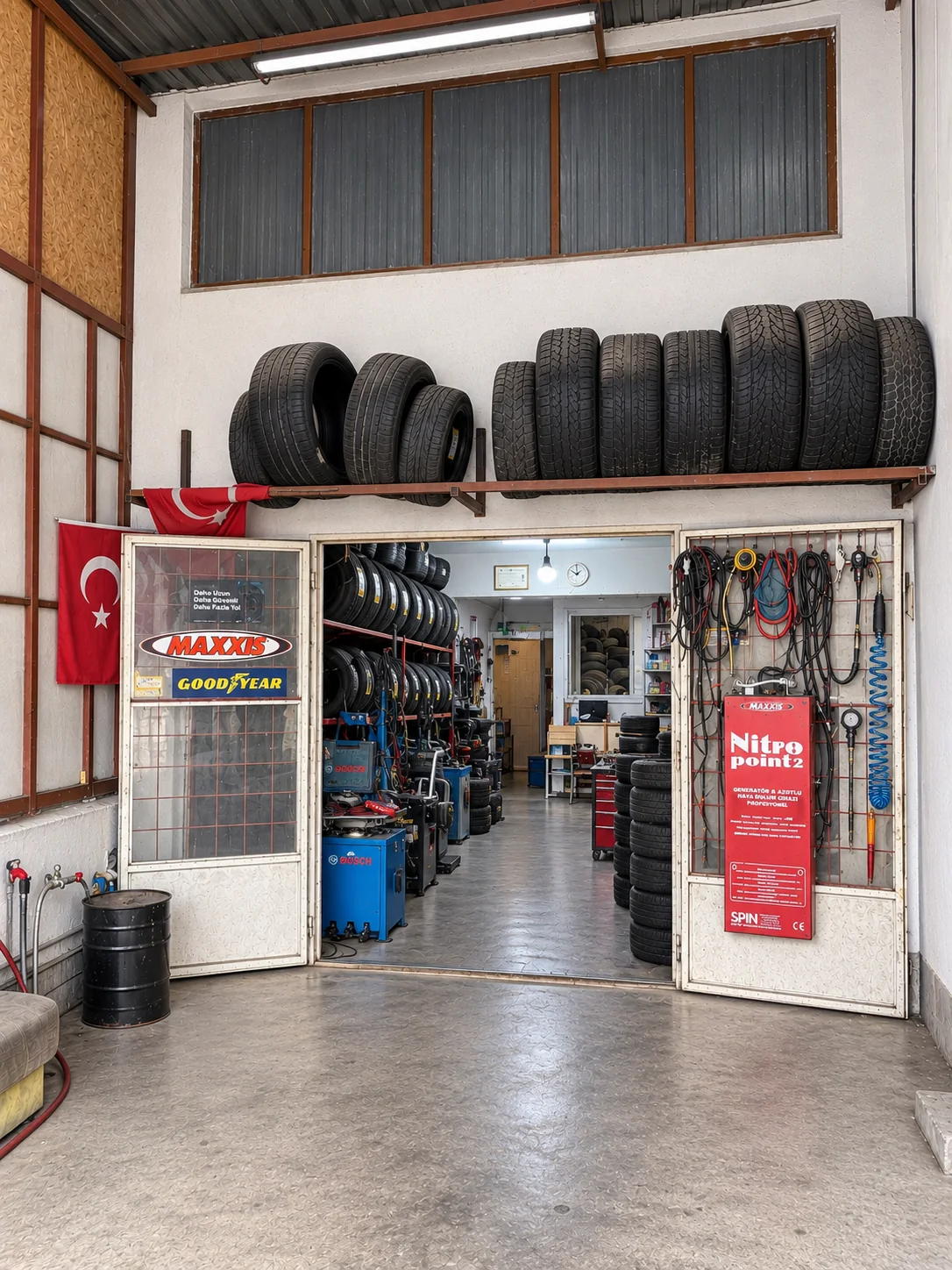 Akdeniz Oto Lastik Fethiye servis alanı